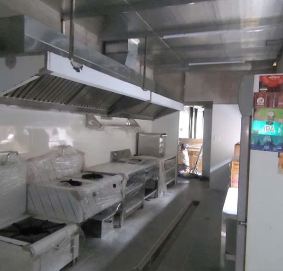 Chụp Hút Mùi Bếp Quán Ăn 4M