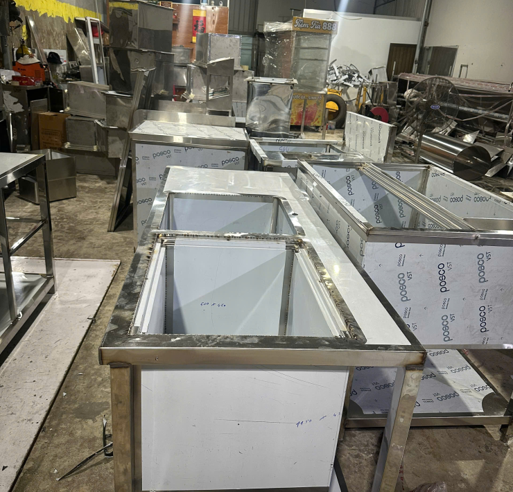 gia công thiết bị bếp inox công nghiệp
