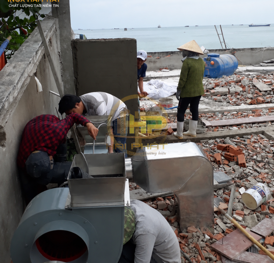 CHỤP HÚT KHÓI BẾP 4 MẶT 