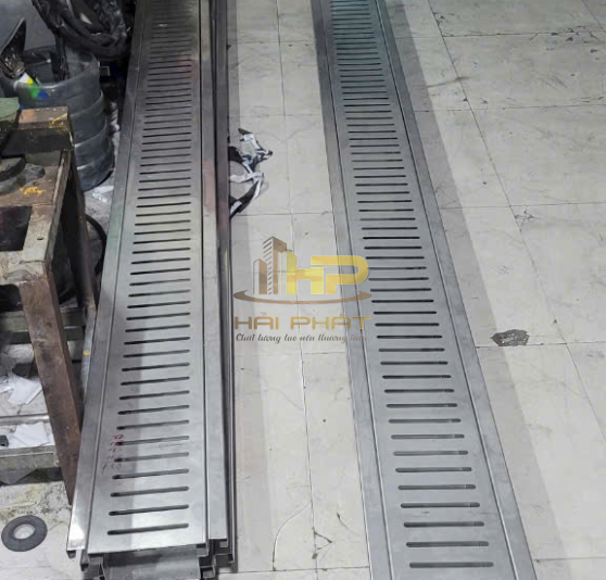  Mương vỉ thoát sàn inox